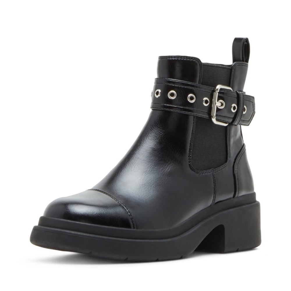 Steve Madden Shoes Kiki Chelsea Boot, Black, 7 nwt